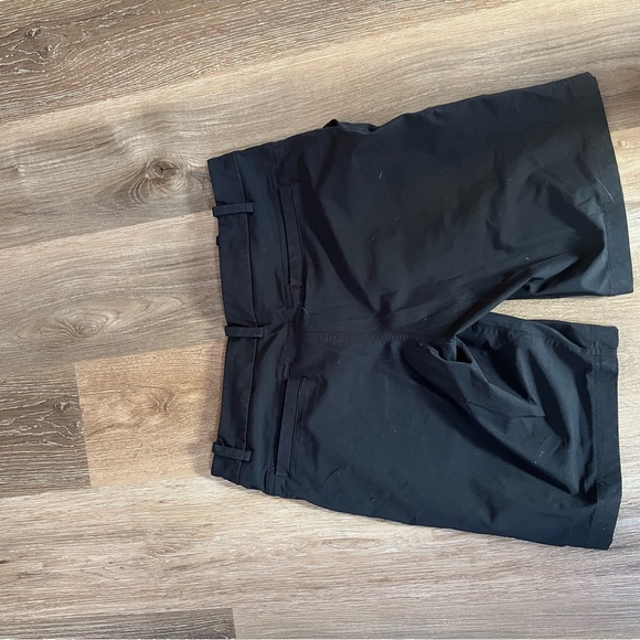 Lululemon Men’s Shorts - Picture 2 of 4